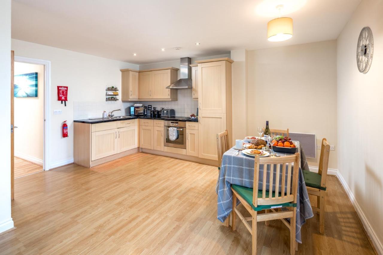 Central Watford Stylish 2 Bedroom Serviced Apartment With Free Parking Dış mekan fotoğraf